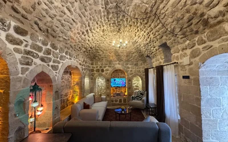 Mardin Artuklu'da Tarihi Çarşıya Yakın 1+1 Günlük Kiralık Ev